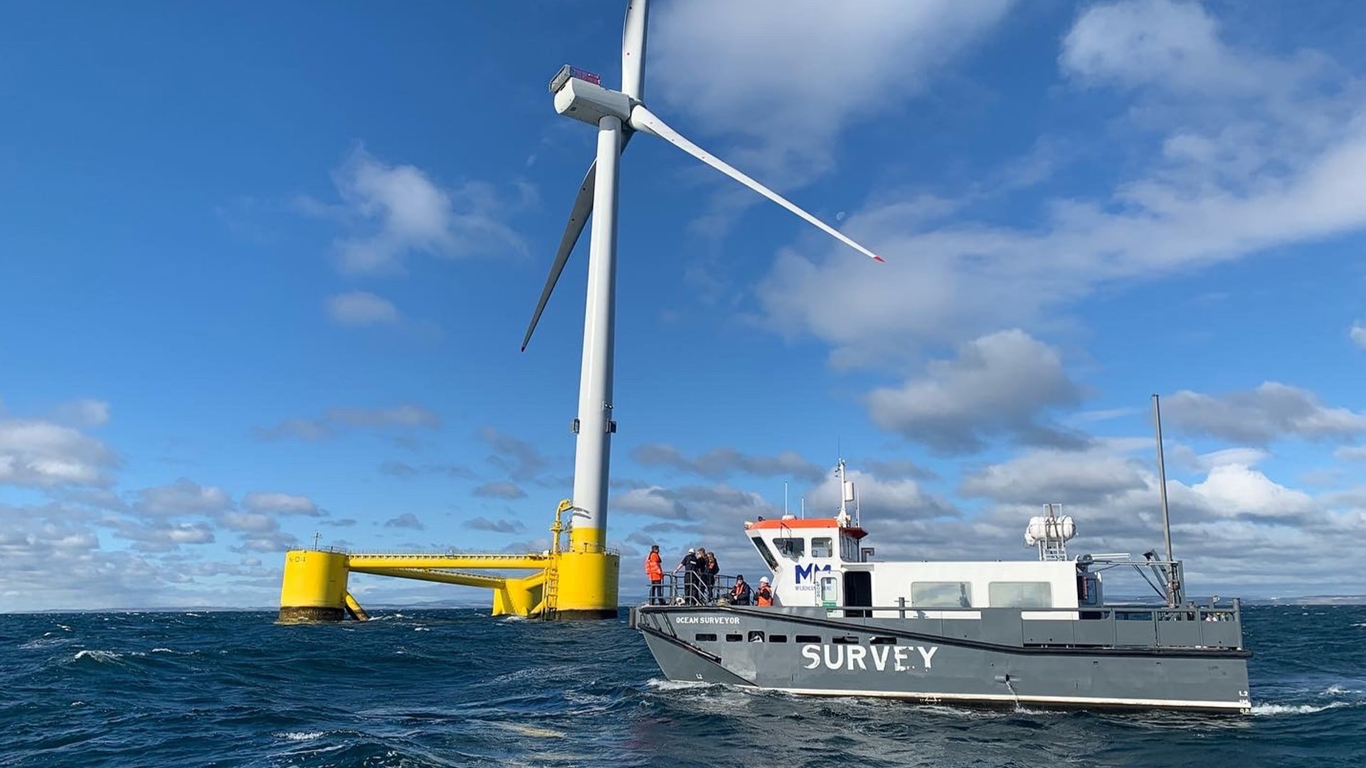 Cynllun gwynt alltraeth arnofiol yn y Môr Celtaidd